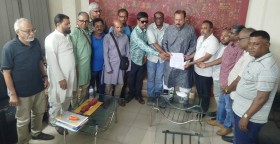প্রেসক্লাব যশোরের সদস্যপদ প্রদানসহ তিন দফা দাবিতে আন্দোলনে সাংবাদিক ইউনিয়ন যশোর